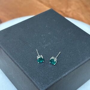 Emerald Green Solitaire Stud Earrings - Women Jewelry